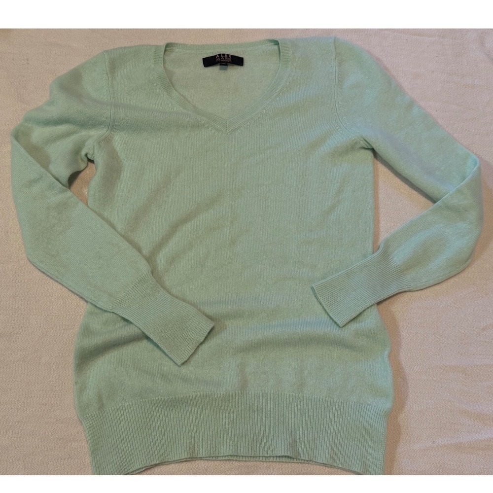Alex Marie Cashmere Sweater Womens Medium Mint Green V-Neck Long Sleeve Pullover